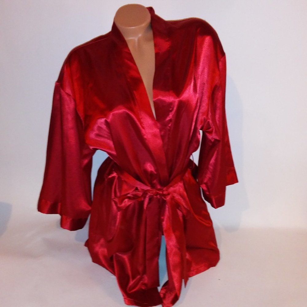 Lovers Lane Robe‎